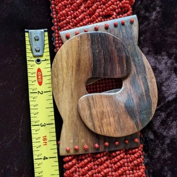 Vintage Erik & Mike Beaded Stretch Belt, Interlocking Wooden Clasp, Red - Picture 15 of 15